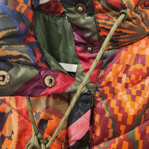 Farm Rio Oversized Tapestry pineapple puffer poncho size medium - Picture 8 of 10